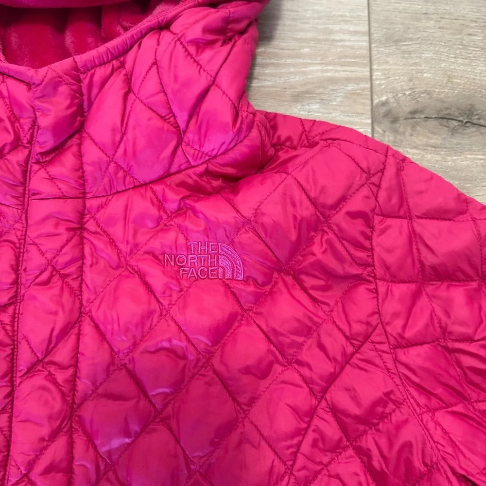 The North Face Girls XL 18 ThermoBall Jacket Pink Quilted Hooded Puffer Coat